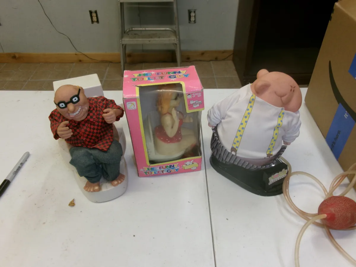 Vintage Novelty Gag Gift Lot - Toilet Guy & Executive Mooning Figures