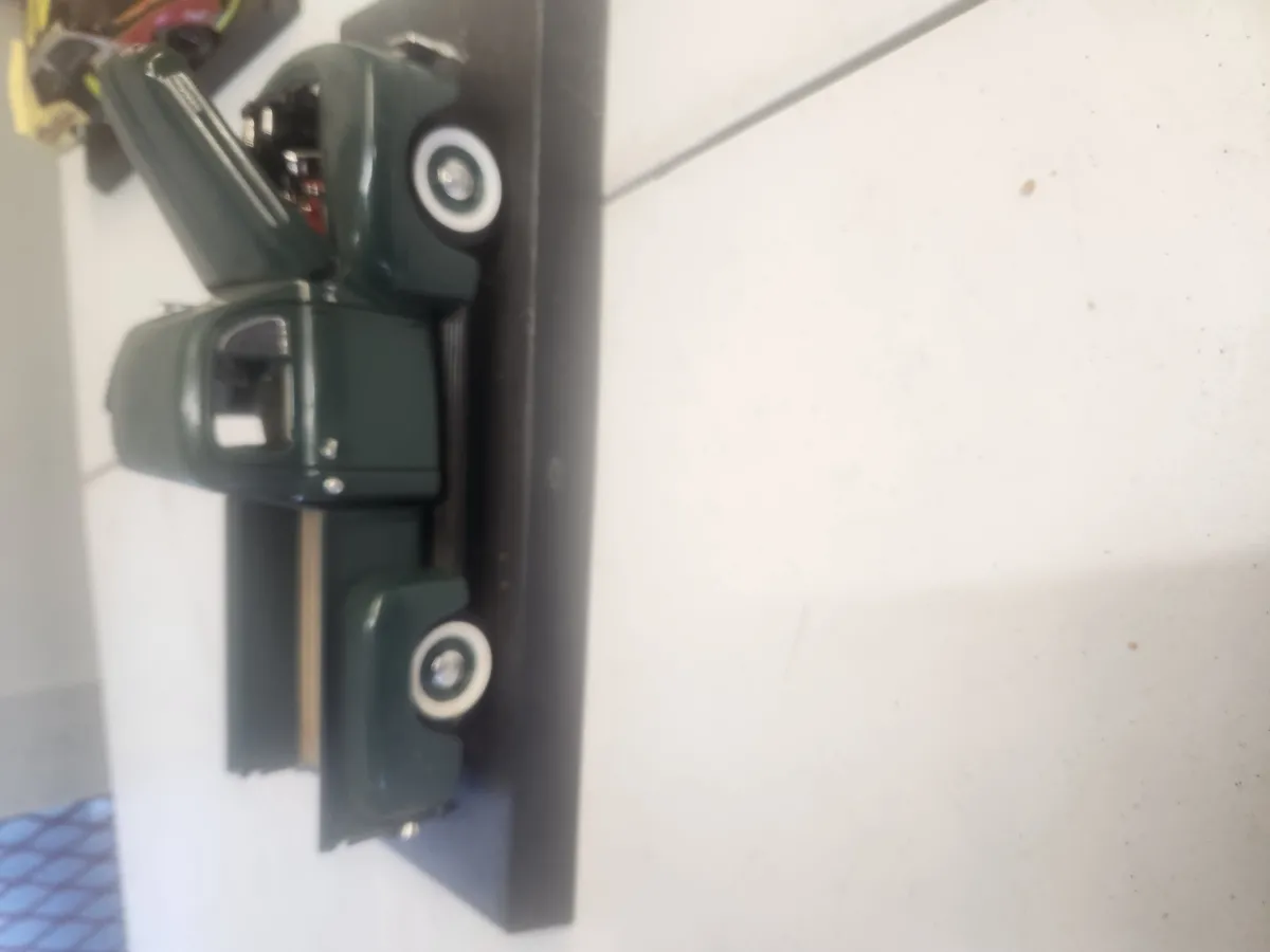 Auction Image 3